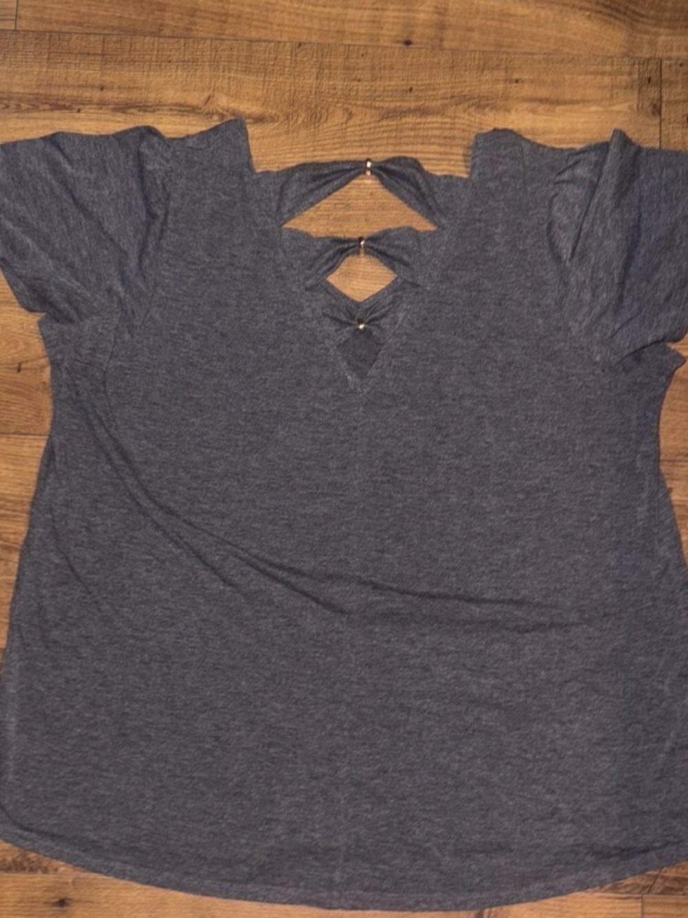 Women’s Short Sleeve Cutout Tee - Charcoal Gray